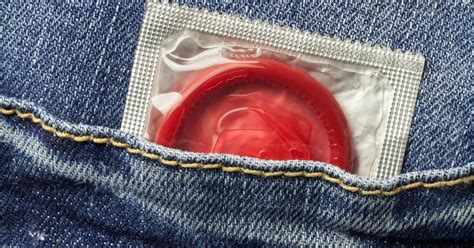 Fafanje brez kondoma Kurba Kamakwie